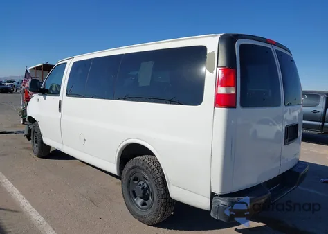 2011 Chevrolet Express 2500 Ls z USA, uszkodzony, nr VIN 1GAWGPFA0B1162702